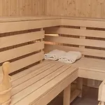 With Sauna, Jacuzzi, Private Pond Nyaraló *