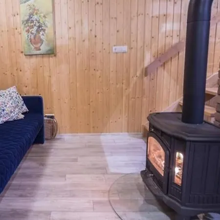 With Sauna, Jacuzzi, Private Pond *