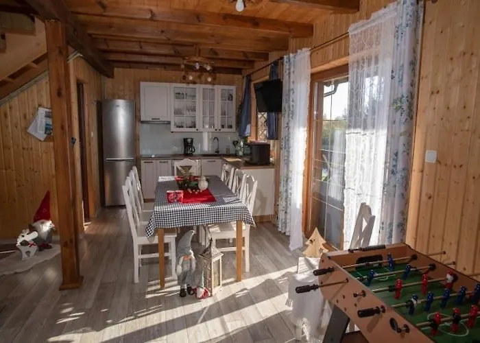 With Sauna, Jacuzzi, Private Pond Semesterbostad Lipusz