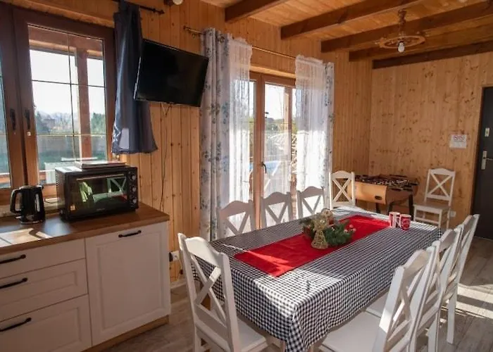 Semesterbostad With Sauna, Jacuzzi, Private Pond