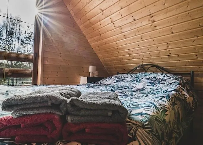 With Sauna, Jacuzzi, Private Pond * Lipusz