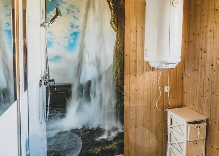 With Sauna, Jacuzzi, Private Pond Semesterbostad