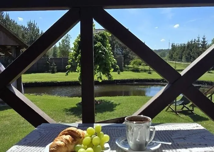 With Sauna, Jacuzzi, Private Pond Semesterbostad Lipusz